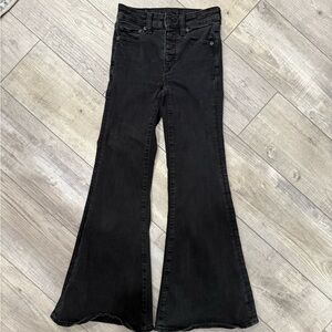 Women's American Eagle Black Flared Jeans